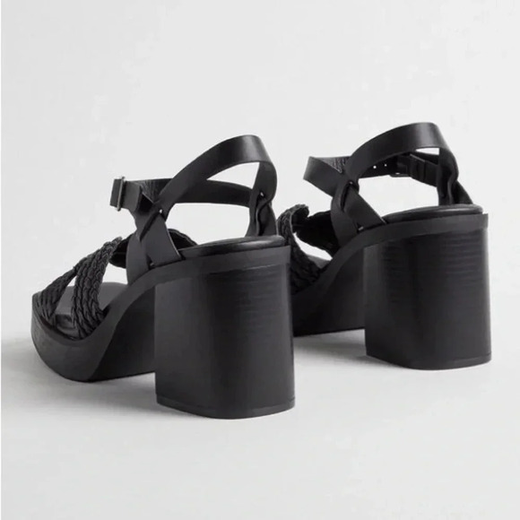 NWT Torrid • Black Crisscross Platform Heel Sandal Size 10.5 Wide Width - Picture 4 of 15